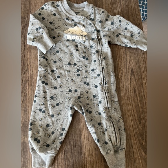 SOLD / Roots baby romper - Picture 1 of 4